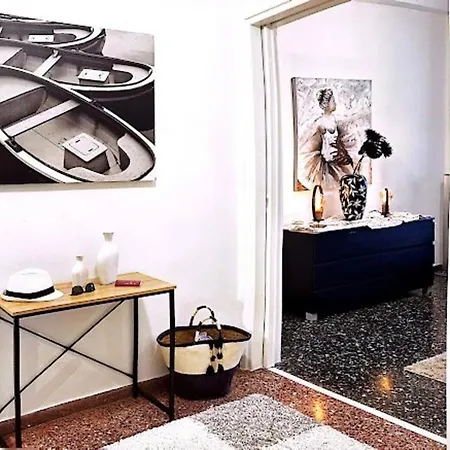 Modern In Neo Faliro Apartment *