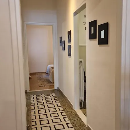 Modern In Neo Faliro Apartment